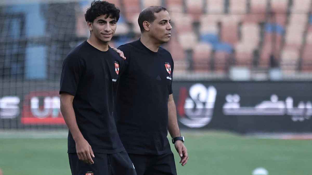 صورة طبق الأصل من والده.. أول ظهور ليوسف سيد عبدالحفيظ مع الأهلي (صور)