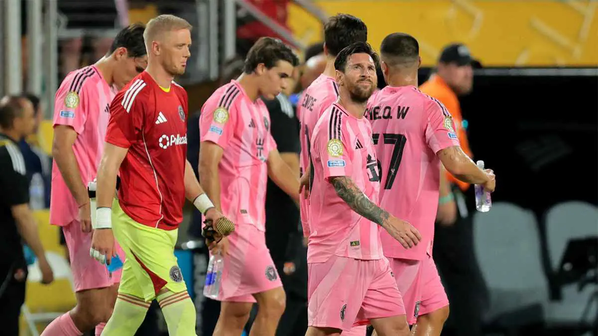 الأهلي السعودي يرحب بأول شروط ميسي (فيديو)