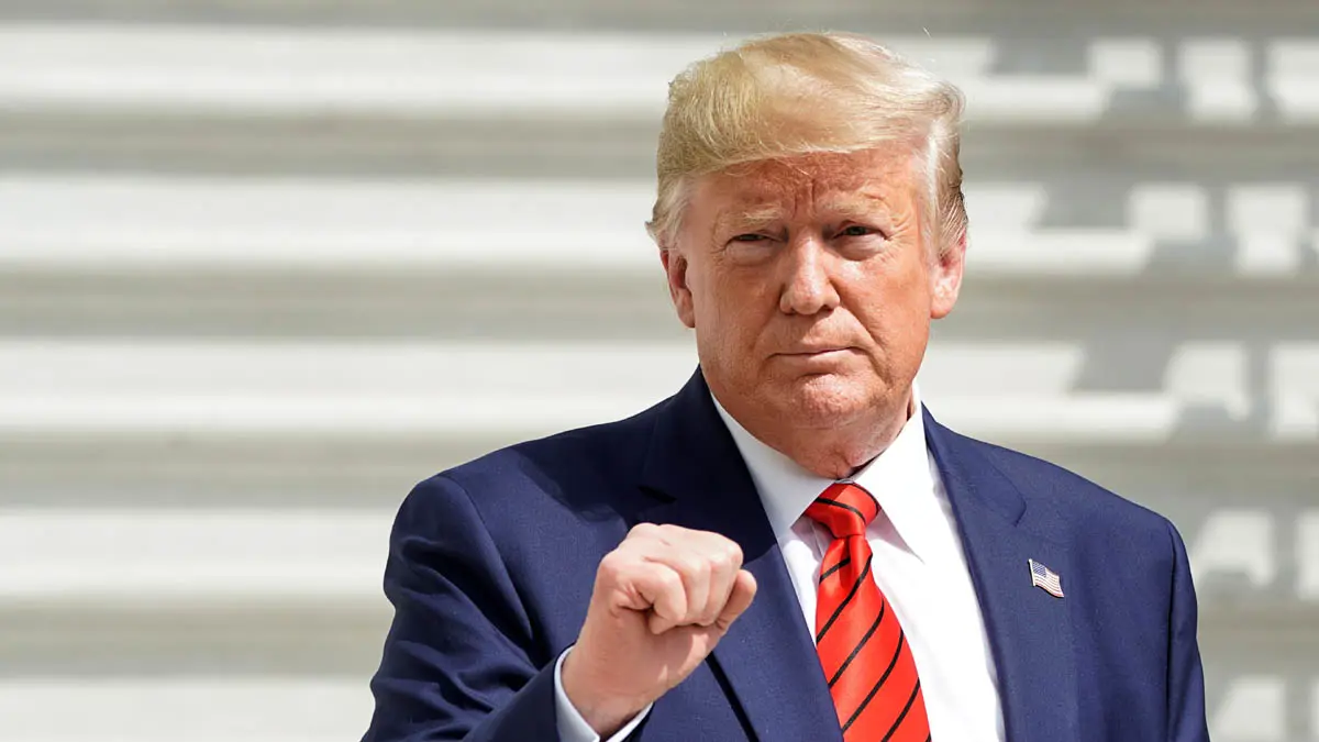 صحيفة: ترامب يريد أن يعرف من كشفوا عن مكالمته مع رئيس أوكرانيا ويصفهم بالجواسيس