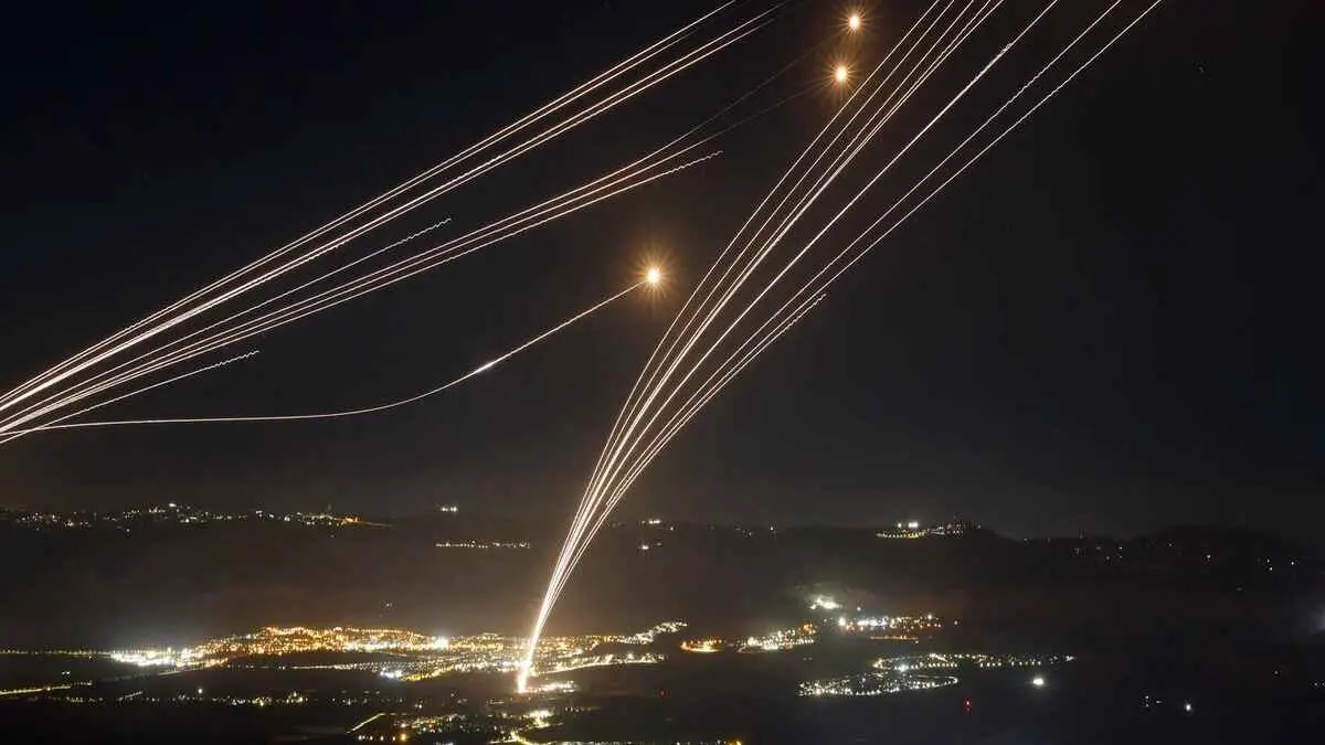 مسؤول إيراني: نفذنا هجوما سيبرانيا على إسرائيل خلال إطلاق الصواريخ