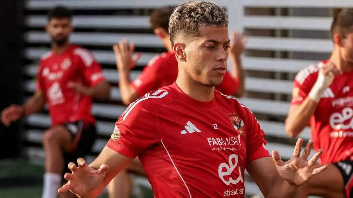 كواليس مشاجرة إمام عاشور مع مشجع طلب التصوير معه