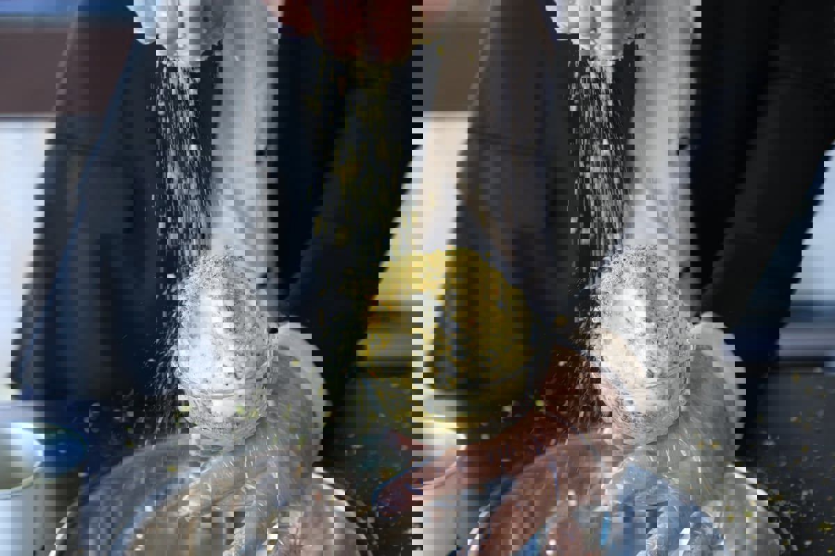 "فستق وكاجو" كاذبان لتصنيع حلويات العيد في سوريا 