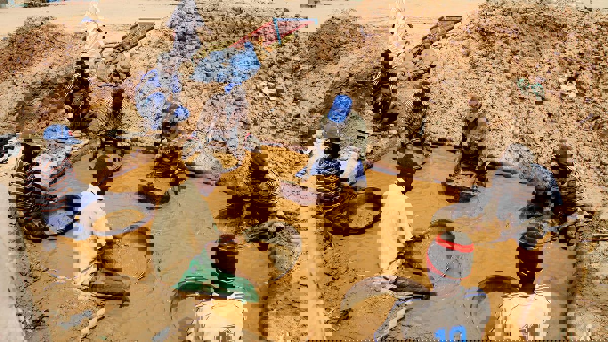 التنقيب عن الذهب في السودان.. مهنة محفوفة بالمخاطر والموت