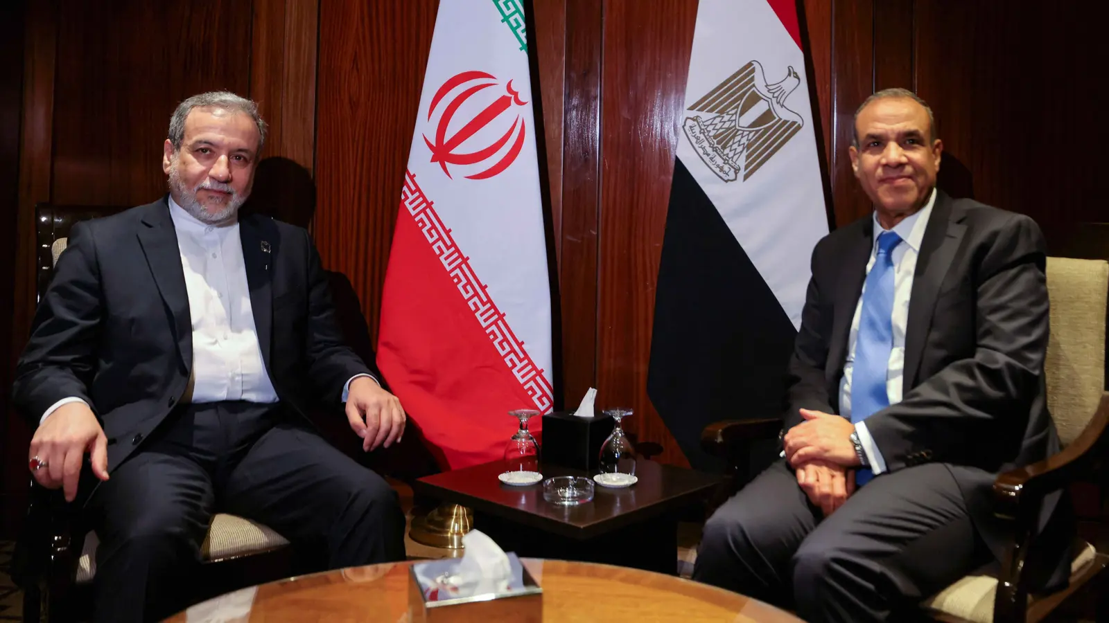 وزراء خارجية إيران ودول عربية يشاركون بمنتدى أوسلو الأربعاء