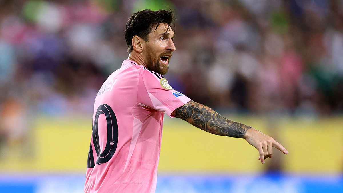 ماسكيرانو يوجه رسالة إلى باريس سان جيرمان: احذروا غضب ميسي