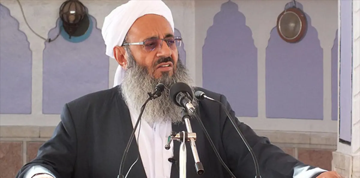 زعيم السنة بإيران ينفي تأييده لمواقف خامنئي