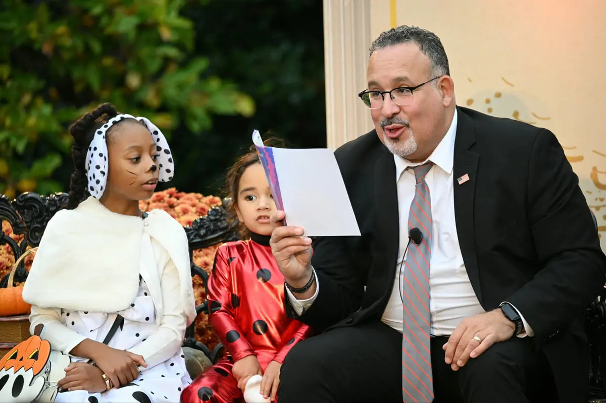 إذا حدثت الكارثة.. تعرّف على "الناجي المعيَّن" الذي سيقود أمريكا
