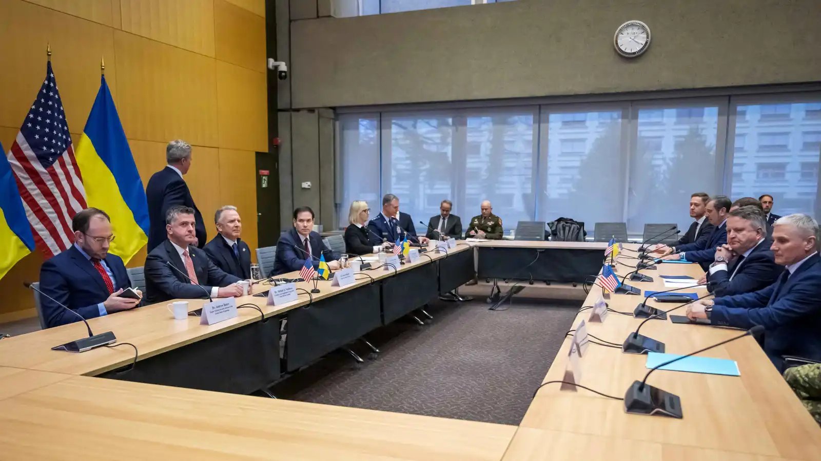 أوكرانيا: مسودة الخطة الأمريكية الجديدة تتضمن معظم أولوياتنا