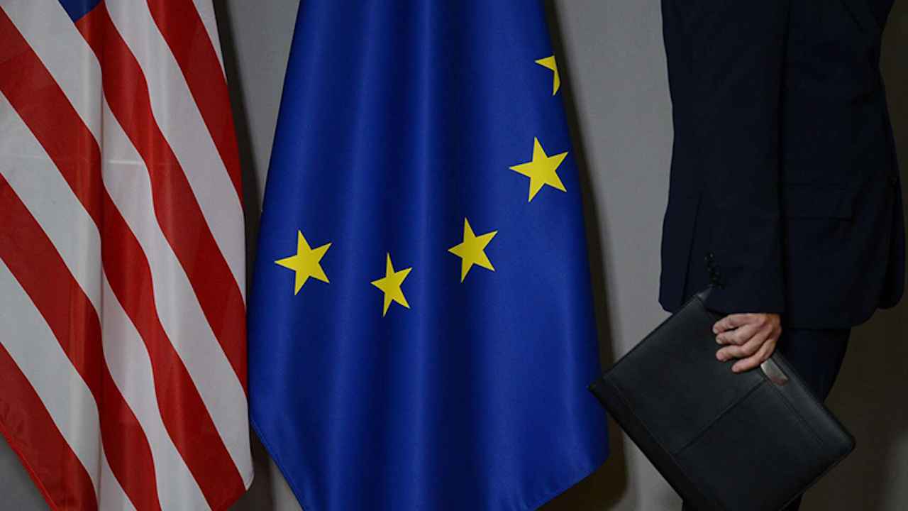 بعد سنوات من خصومة أمريكا.. هل أصبح الاتحاد الأوروبي "العدو الأول" لروسيا؟