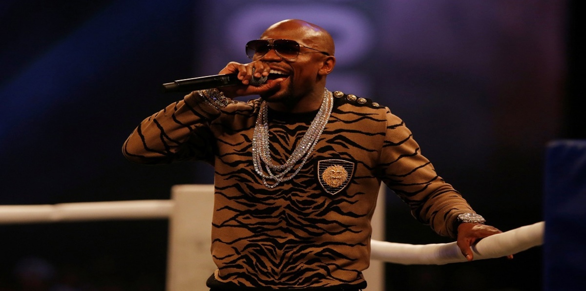 مايويذر يتعهد بإنهاء المواجهة مع مكغريغور سريعًا