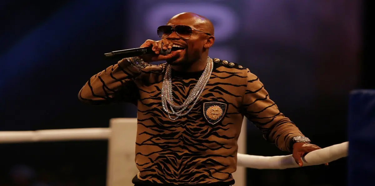 مايويذر يتعهد بإنهاء المواجهة مع مكغريغور سريعًا