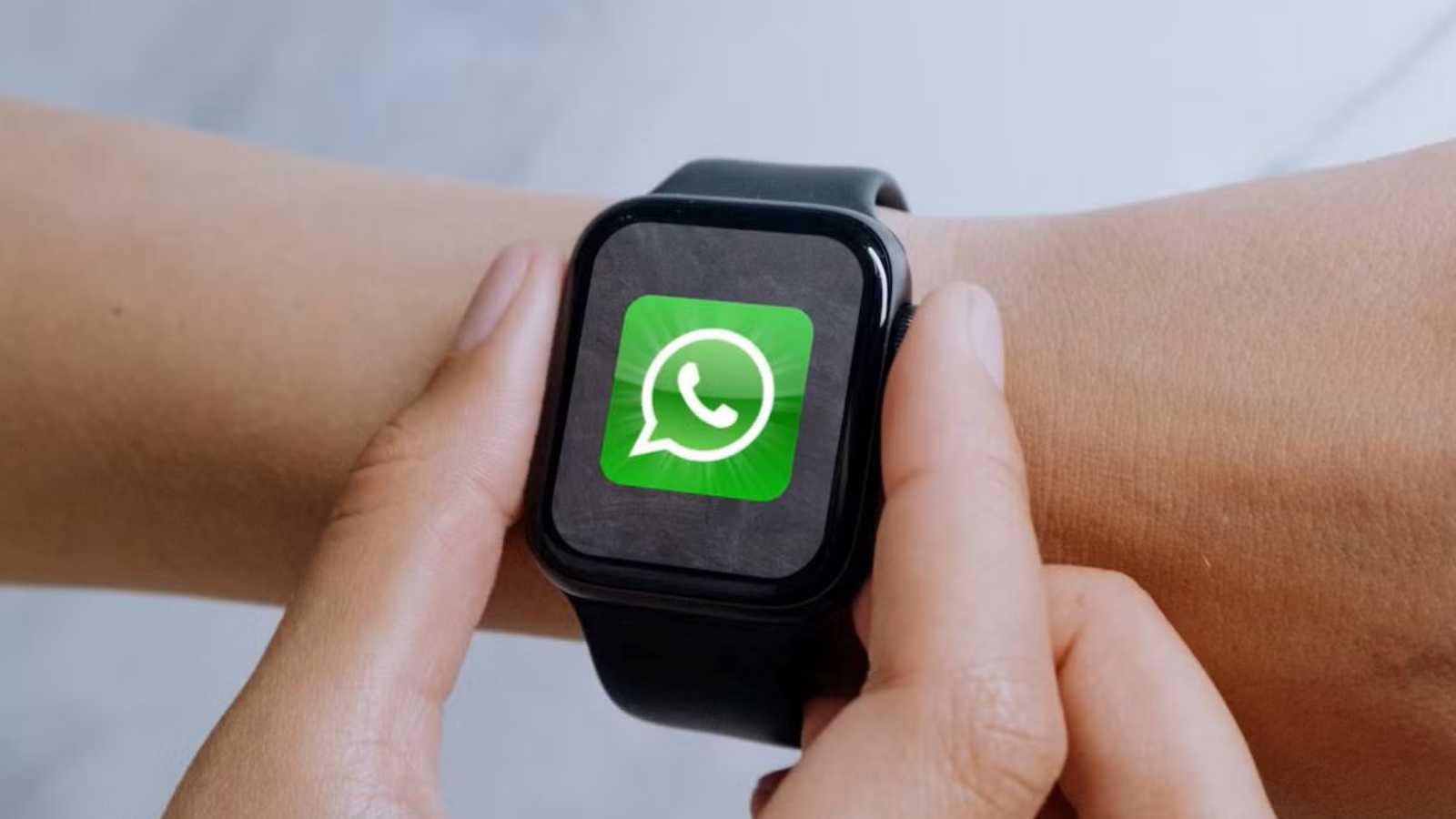 تحكم أفضل وحماية أكبر.. واتساب يختبر ميزة الأجهزة المتصلة على آيفون