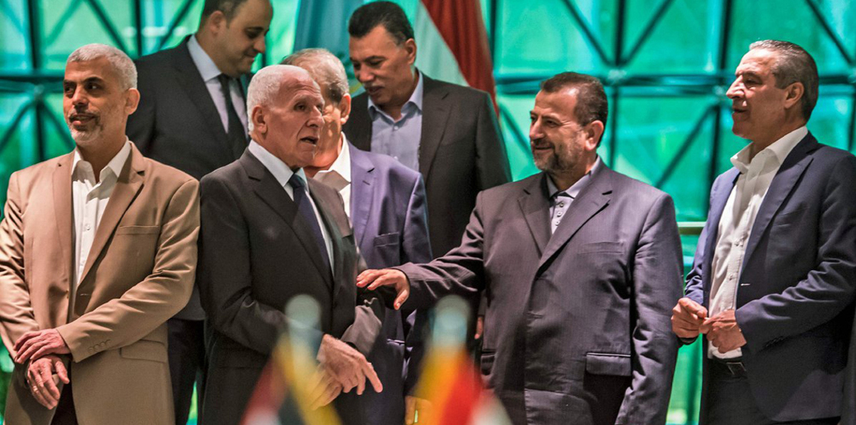 عباس يأمر بوقف التصريحات بشأن المصالحة والسنوار يدعو لاجتماع طارئ