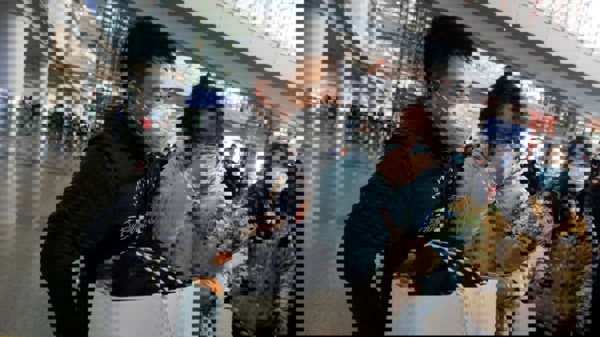 الصين تسدل الستار على سياسة "صفر كوفيد" وتعيد فتح حدودها