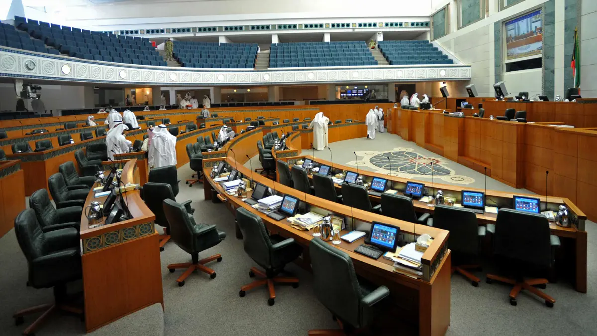 الكويت.. جلسة استجواب ماراثونية تنتهي بوزيرين إلى بر الأمان‎