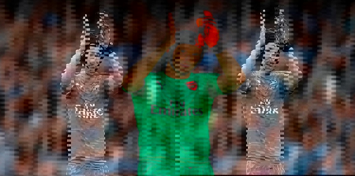 مباراة تشيلسي وآرسنال.. هل يستبعد إيمري مدرب الغانرز حارسه بيتر تشيك؟