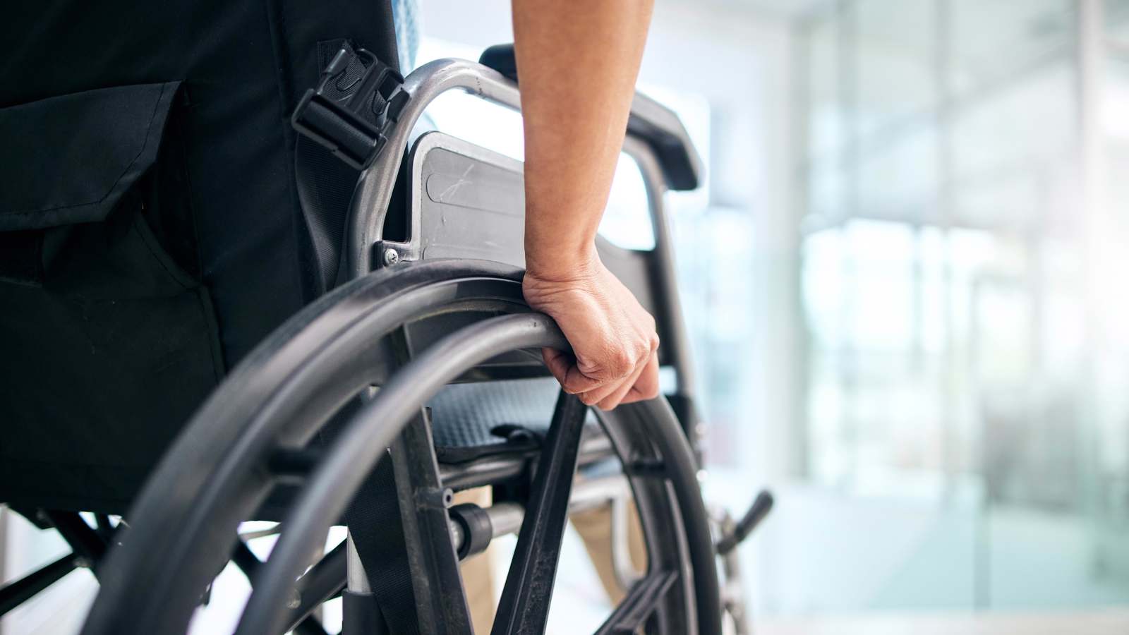 تركيا.. قاتل على كرسي متحرك ينجح بالفرار من الشرطة