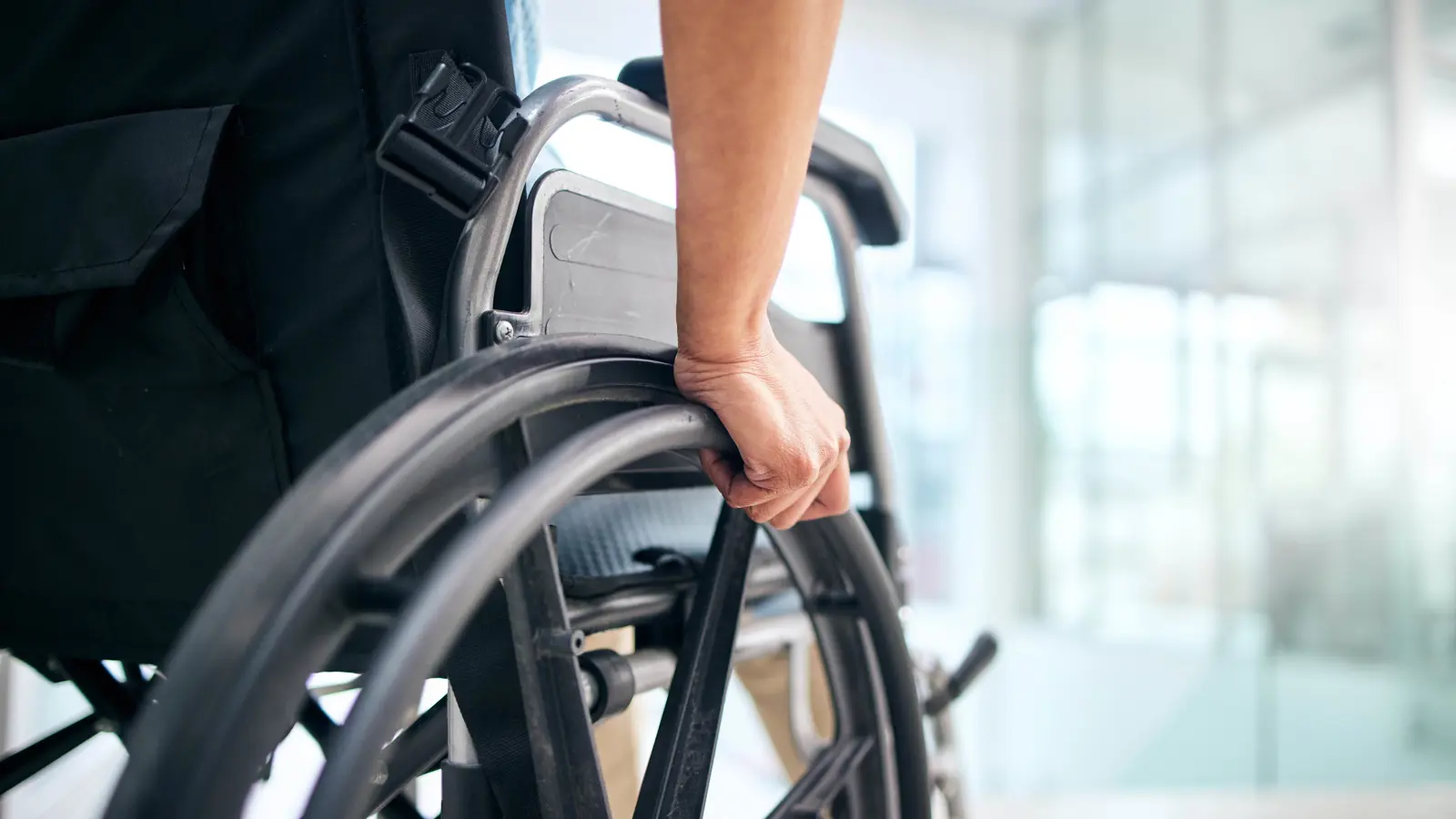 تركيا.. قاتل على كرسي متحرك ينجح بالفرار من الشرطة