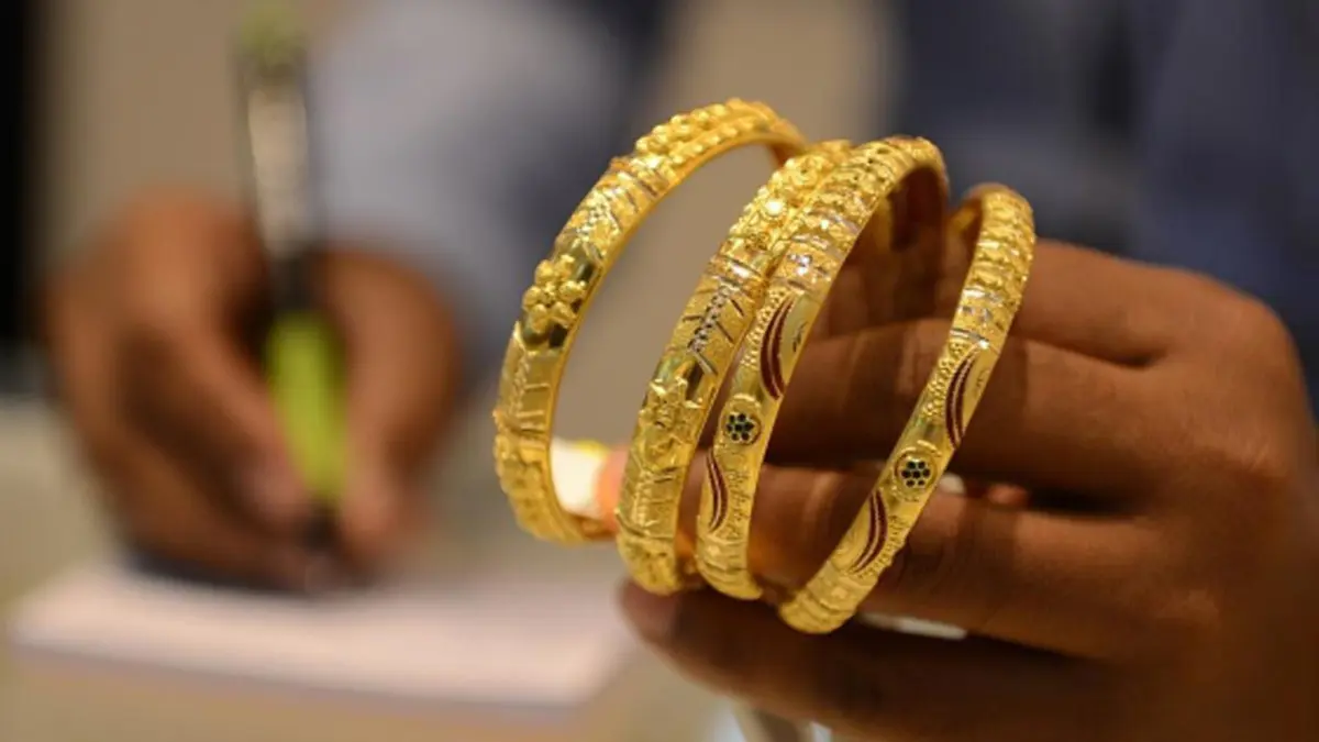 الذهب يرتفع بفعل توترات الشرق الأوسط