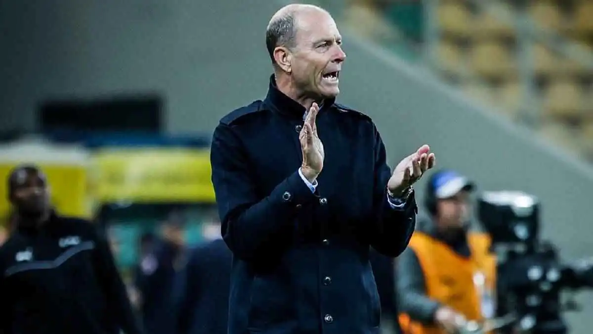 أول قرارات توروب بعد تألق مصطفى شوبير أمام شبيبة القبائل