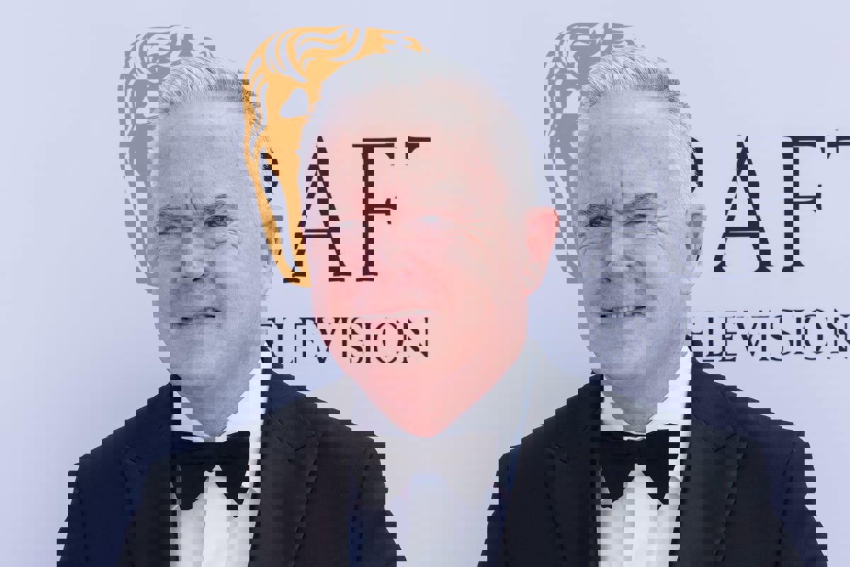 بعد فضيحة الصور الجنسية.. أشهر مذيعي "بي بي سي" يقدم استقالته 