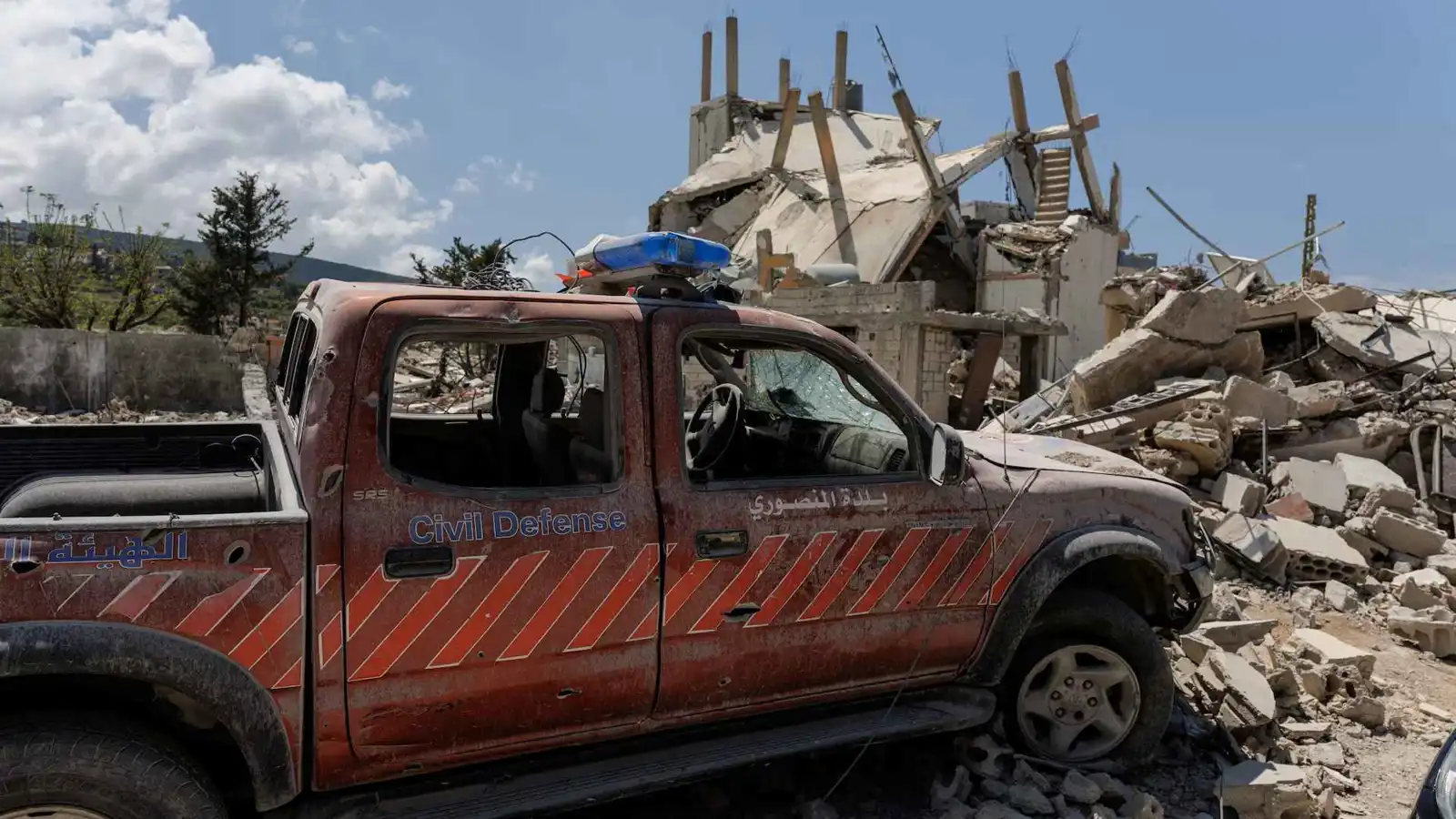 14 قتيلا وعشرات الجرحى بهجمات إسرائيلية على جنوب لبنان