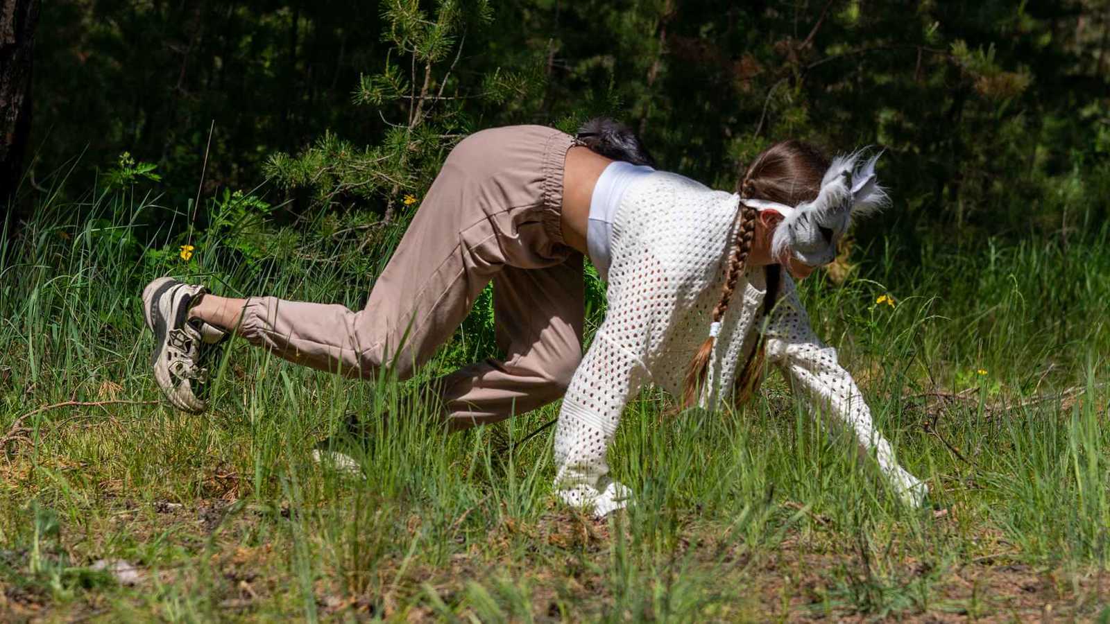 المشي على أربع.. أحدث ترندات اللياقة البدنية على تيك توك (فيديو)