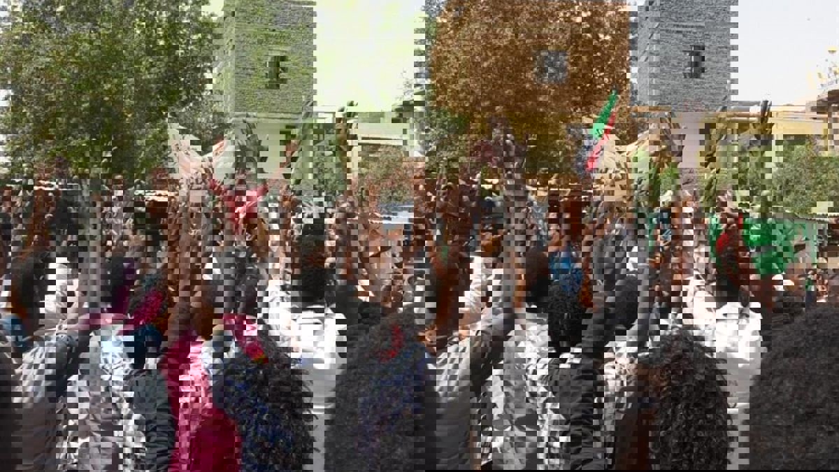 السودان.. مظاهرات في الخرطوم تطالب بإقالة مسؤولين