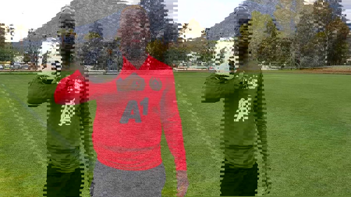 فشل صفقة انتقال علي سوي للنادي الأهلي المصري وفايلر يهاجم الإدارة ويتمسك بأجاي