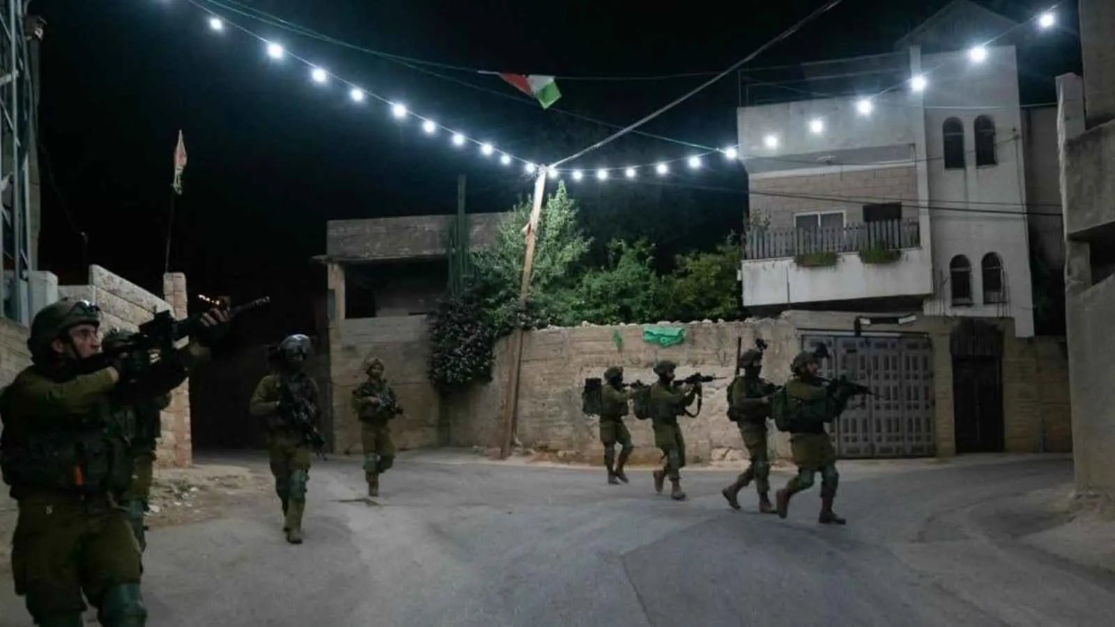 الجيش الإسرائيلي ينفذ سلسلة اقتحامات في الضفة الغربية