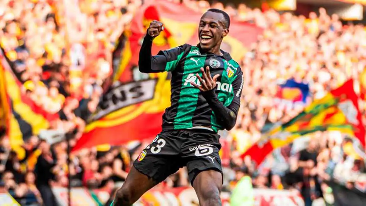 موسم استثنائي.. كم مساهمة تهديفية قدمها سعود عبد الحميد مع لانس؟