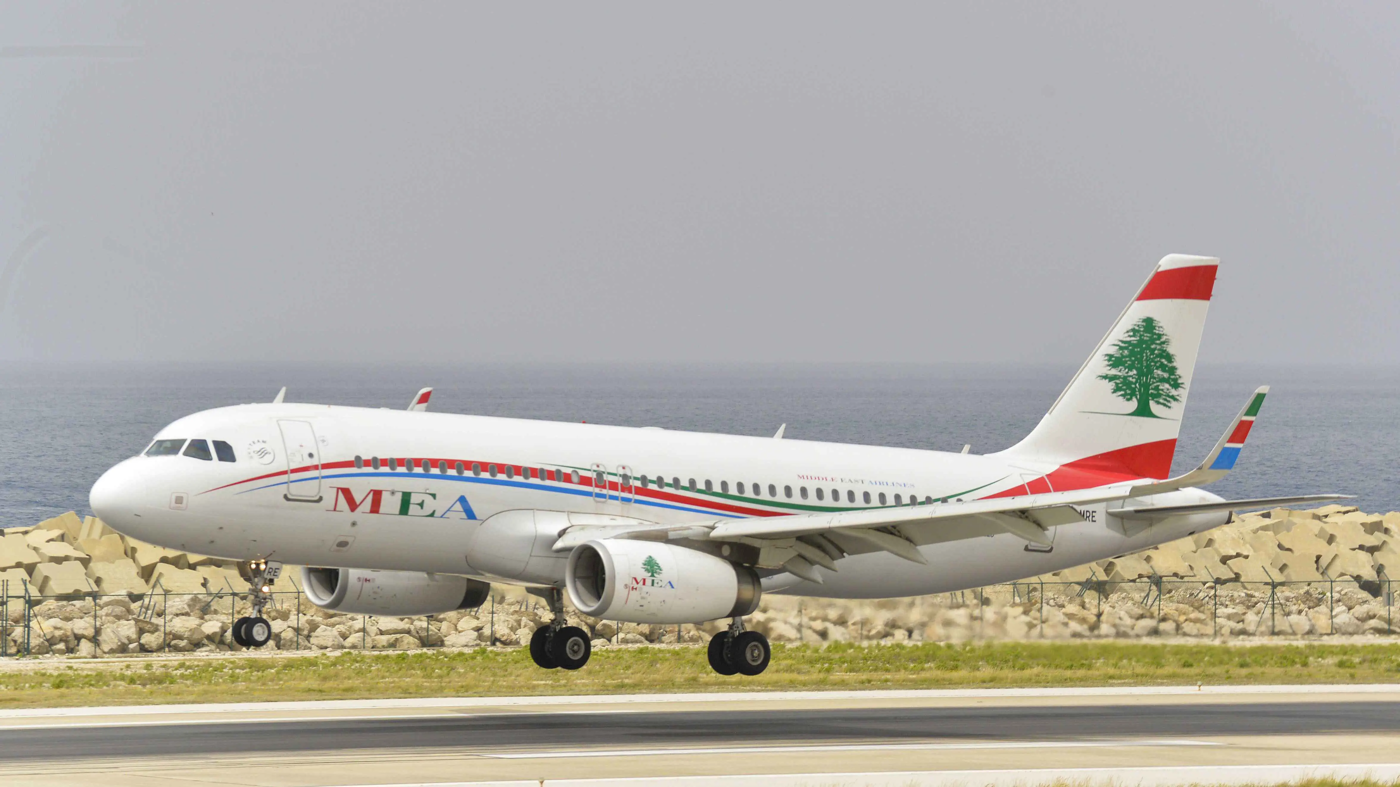 طيران الشرق الأوسط اللبنانية ترجئ عددا من الرحلات