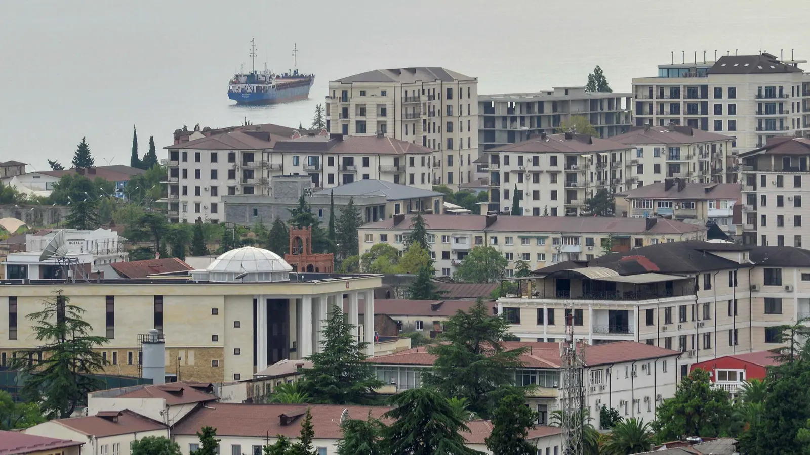 طلبت مساعدة روسيا.. أبخازيا تواجه "كارثة" بسبب نقص الكهرباء