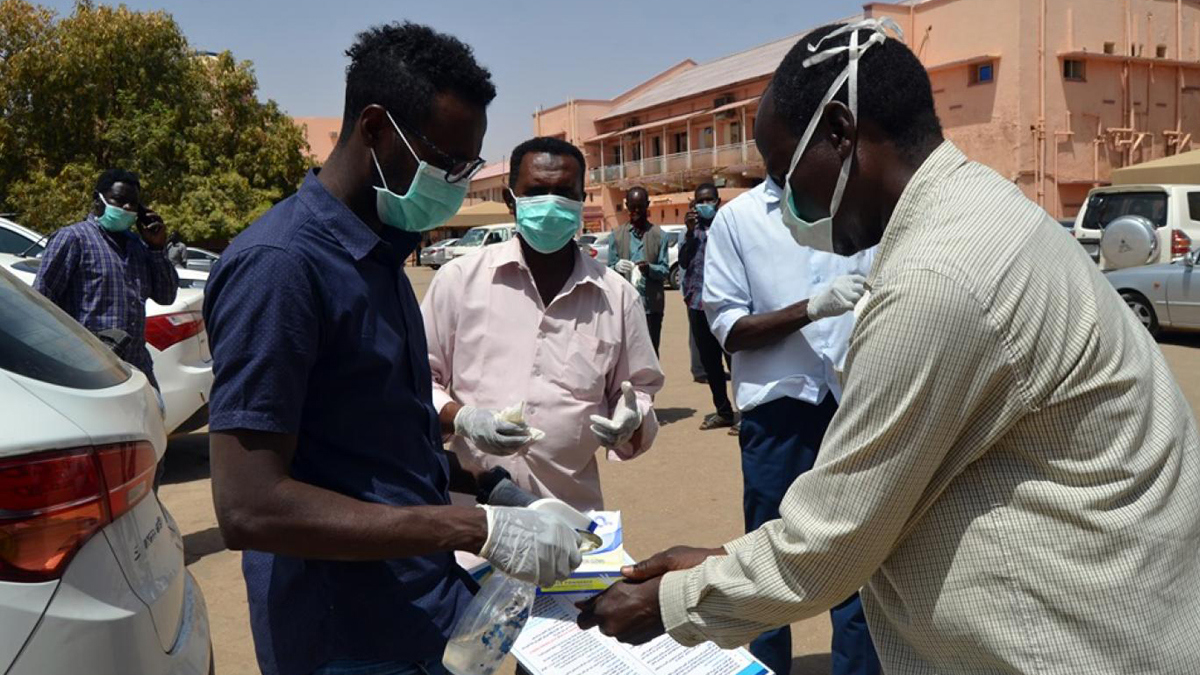 السودان يسجل أكثر من 300 إصابة جديدة بفيروس كورونا