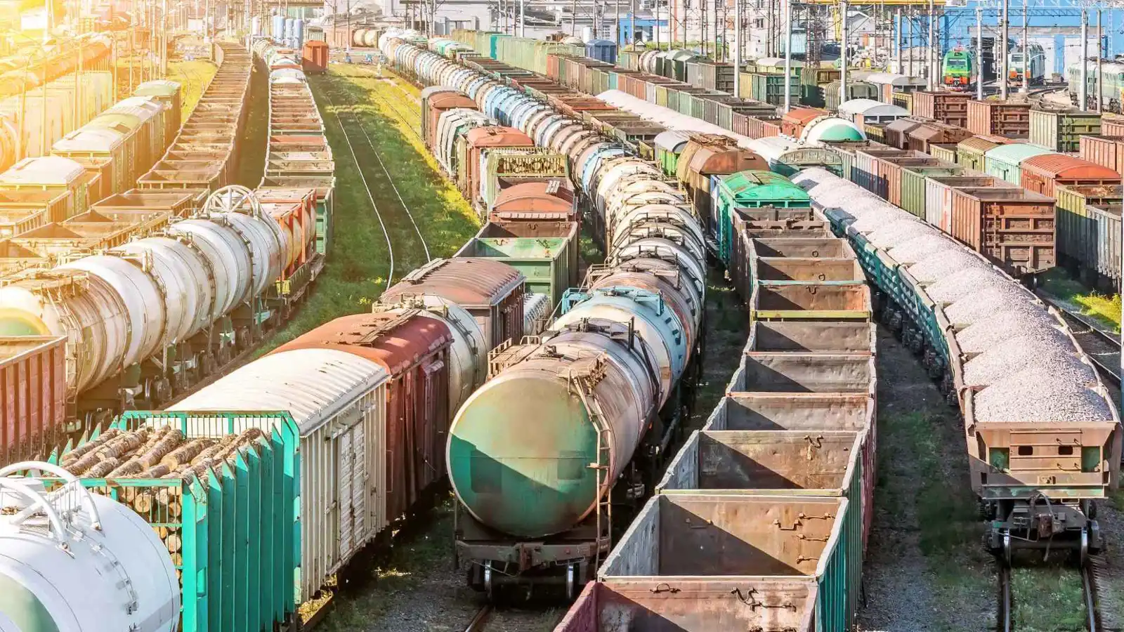 سباق الممرات الإفريقية.. 7 مليارات برميل نفط تعيد رسم خريطة الطاقة في القارة