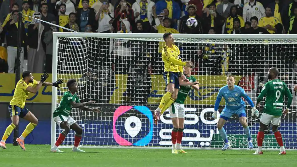 "تونا نقول باسم الله".. تعليق ناري من وليد الفراج بعد أول تعثر للنصر (فيديو)