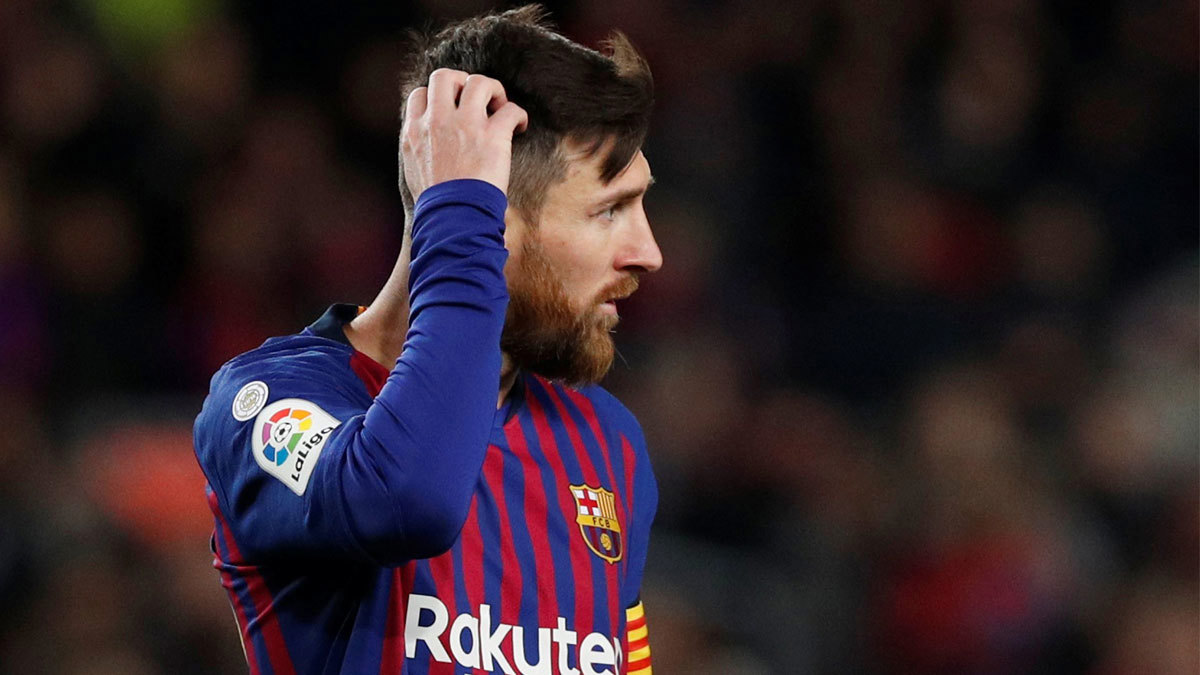 شاهد لحظة إصابة ليونيل ميسي‎ في مباراة برشلونة وفالنسيا (فيديو)