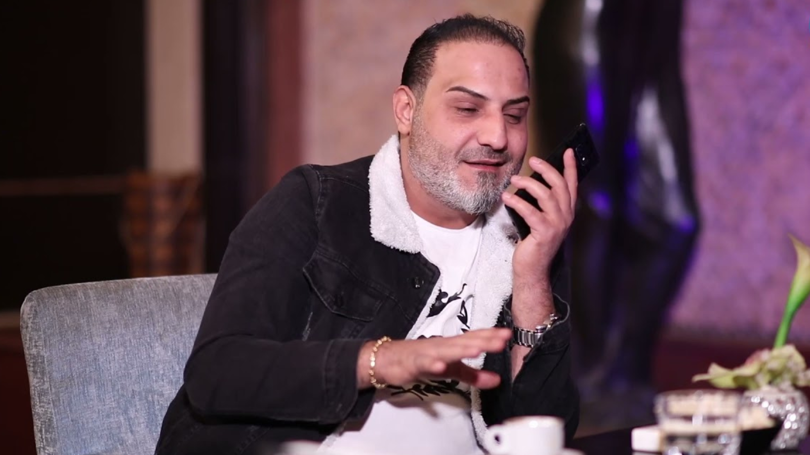 "قتلتا طعنا".. الفنان بهاء اليوسف ينعى شقيقته وخالته في حمص السورية