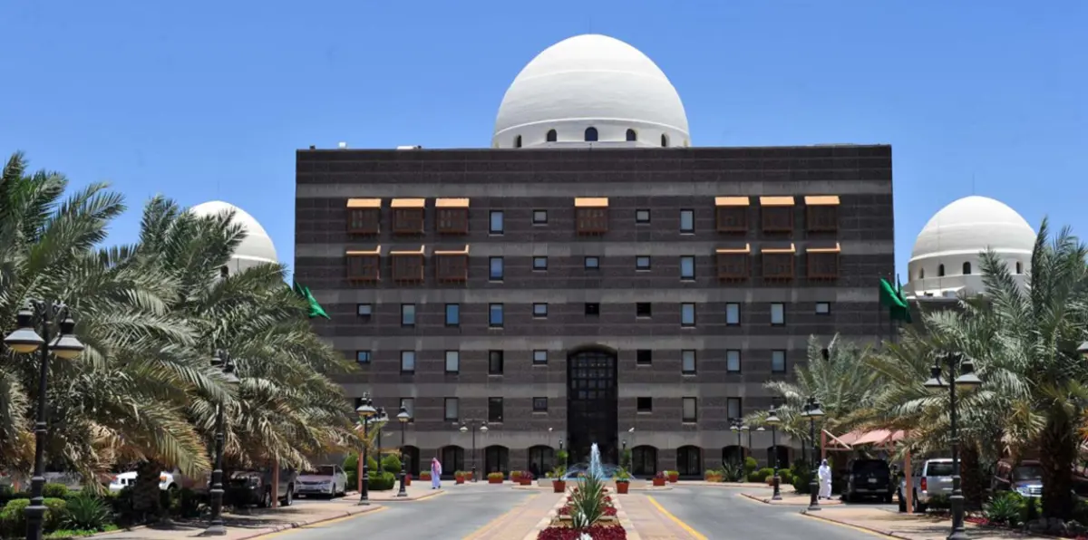 أمانة المدينة المنورة تصحح خطأً إعلانياً في حق "الرسول" (فيديو)