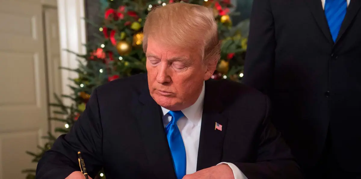 واشنطن تلاحق الشركات العاملة في إيران وطهران تناوش بورقة "العدل الدولية"