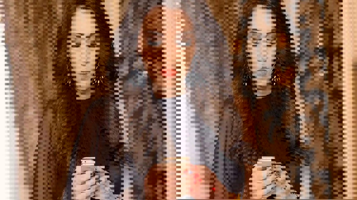 رد فعل غريب من أسماء لمنور بعد اكتشاف مقلب "رامز عقله طار" (فيديو)