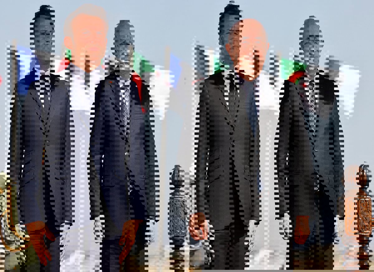 ماكرون يرغب في تطبيع العلاقات مع الجزائر 