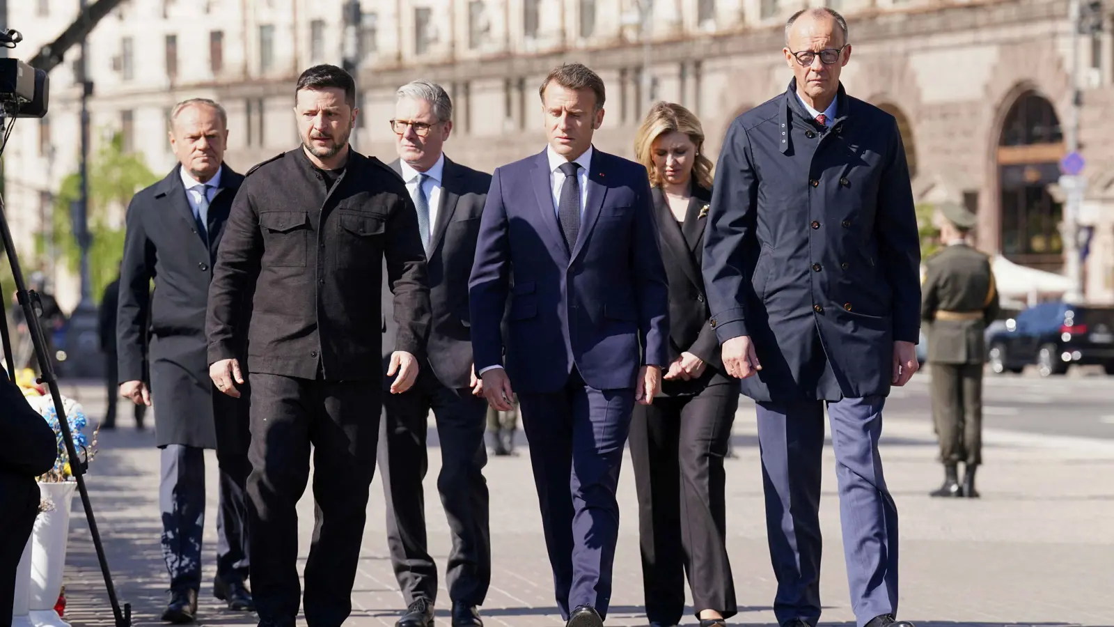 بعد اتصالات مع ترامب.. أوكرانيا تعلن استعدادها لهدنة مع روسيا