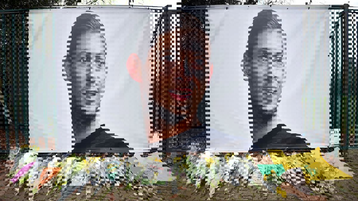 كارديف سيتي يُقاضي نانت الفرنسي ويطلب التعويض عن أضرار صفقة سالا بعد وفاته