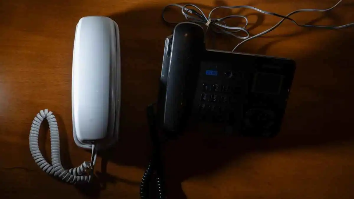 الهاتف الأرضي