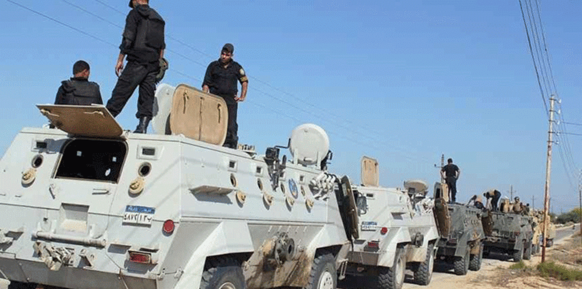 مصر.. مقتل ضابط شرطة ومجنَّد بانفجار في سيناء