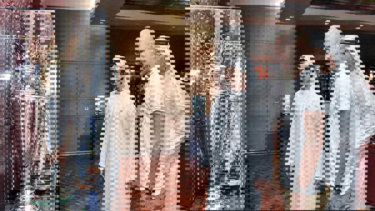 رغم إنفاقه الضخم.. مانشستر سيتي يحقق أرباحا من شراء اللاعبين