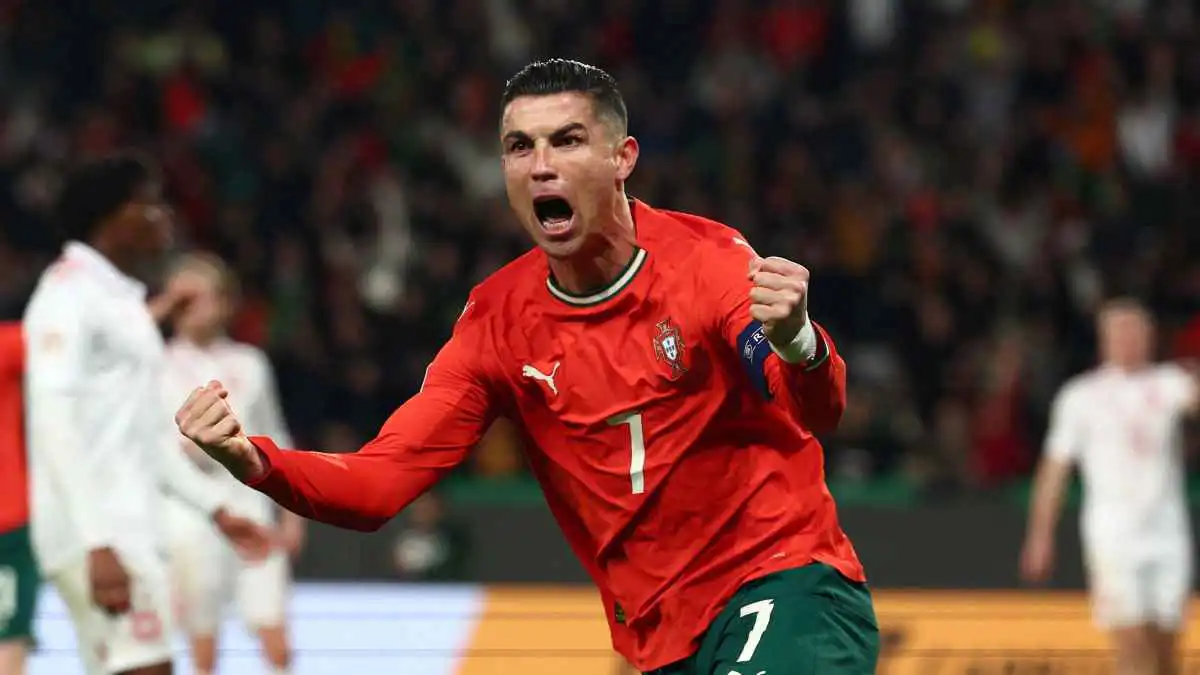 رونالدو في صدارة القائمة.. أعلى 5 لاعبين أجرًا في 2025