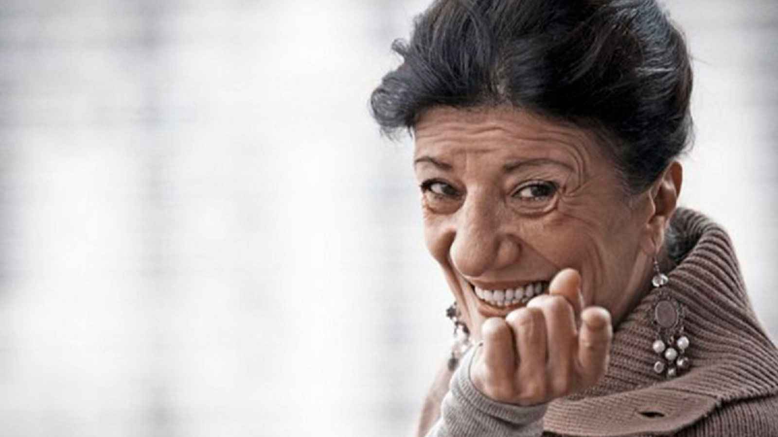 "بمكالمة مسربة".. احتجاز ممثلة جزائرية يثير ضجة من جديد