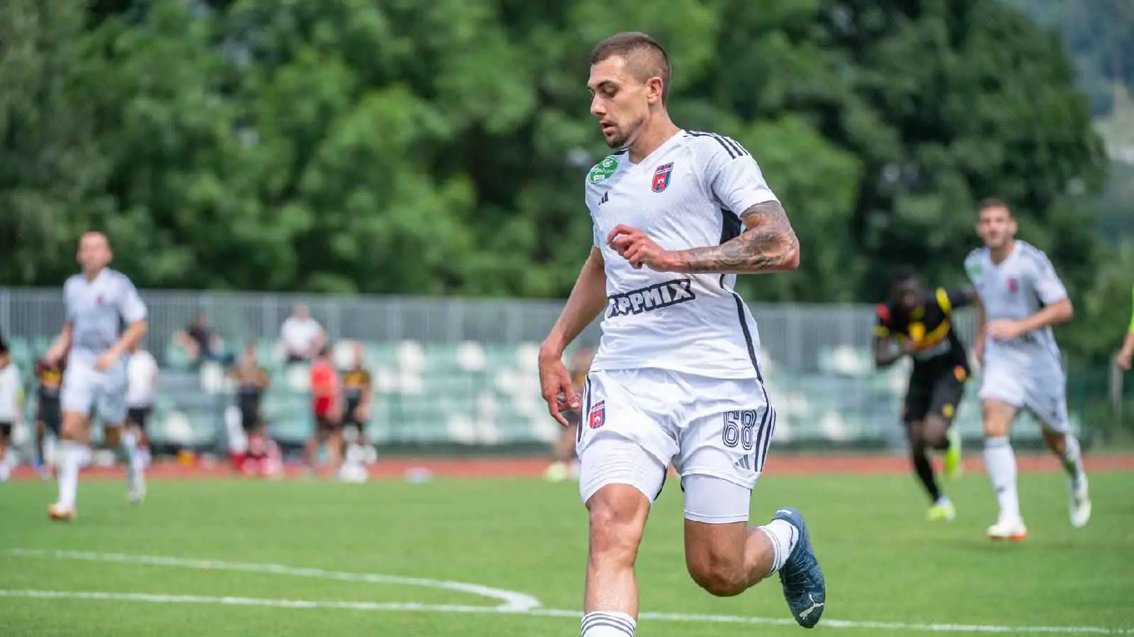 "قاهر الأمريكان".. من هو نيجك جراديشار مهاجم الأهلي المصري؟ (فيديو)